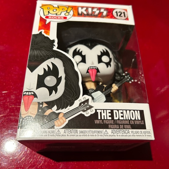 KISS FUNKO Gene Simmons - Picture 3 of 3